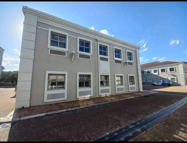 282M² OFFICE TO LET IN PINELANDS